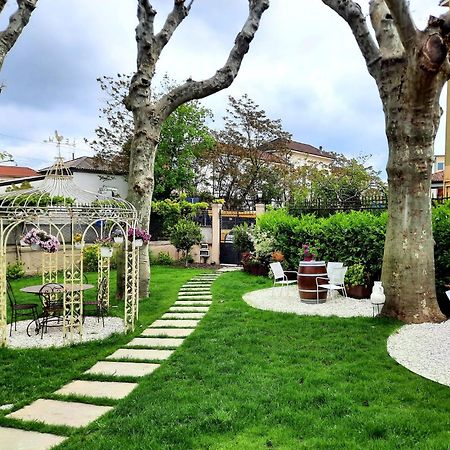 Ristorante Albergo Corona Novi Ligure Dış mekan fotoğraf