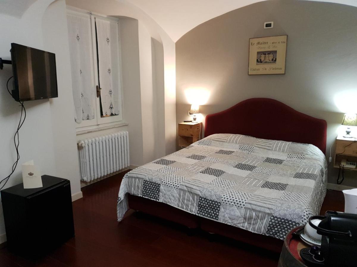 Ristorante Albergo Corona Novi Ligure Dış mekan fotoğraf