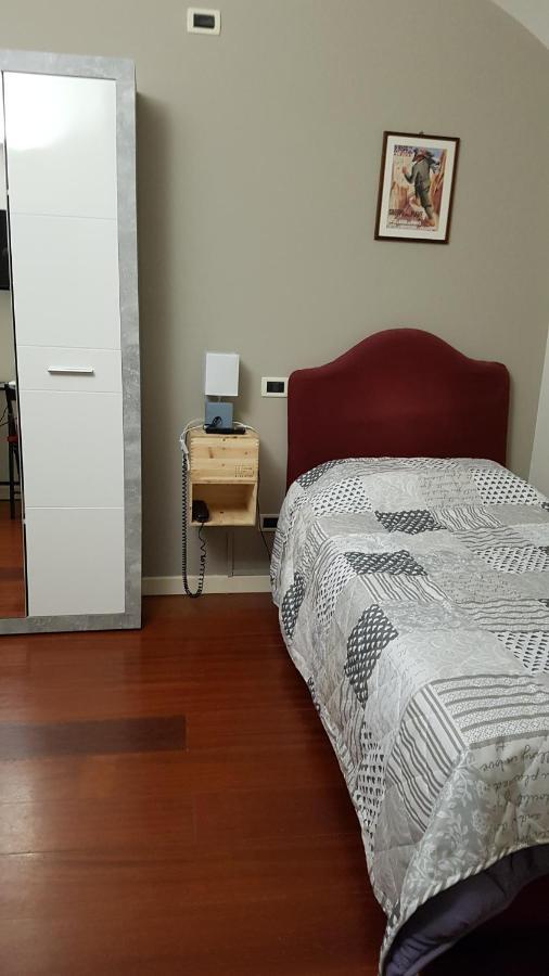 Ristorante Albergo Corona Novi Ligure Dış mekan fotoğraf