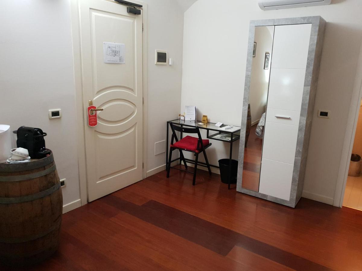 Ristorante Albergo Corona Novi Ligure Dış mekan fotoğraf