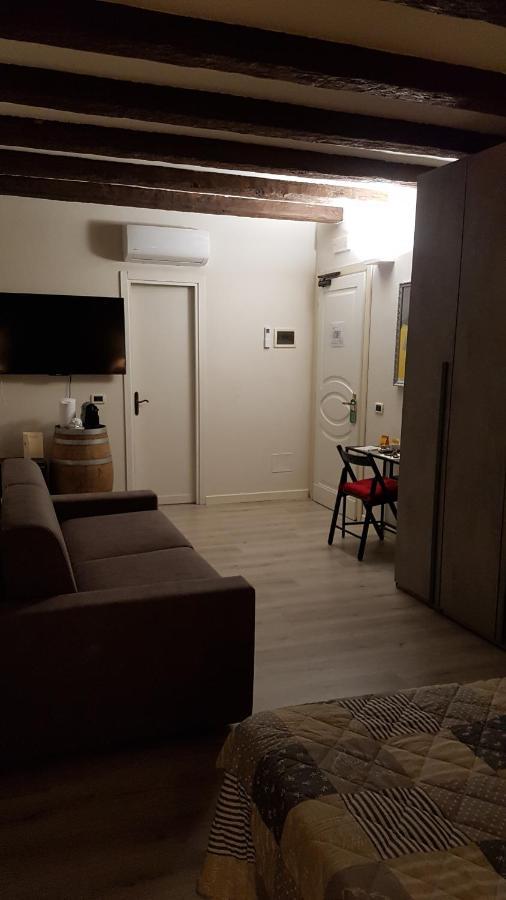 Ristorante Albergo Corona Novi Ligure Dış mekan fotoğraf
