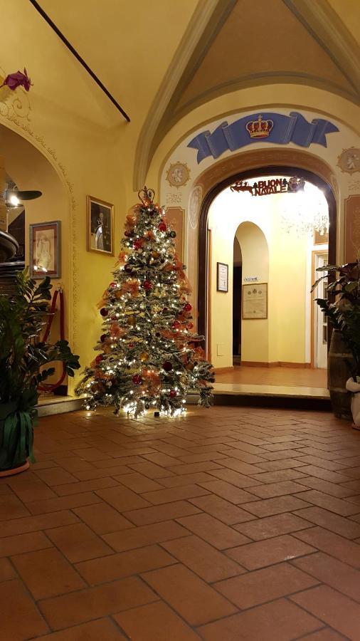 Ristorante Albergo Corona Novi Ligure Dış mekan fotoğraf