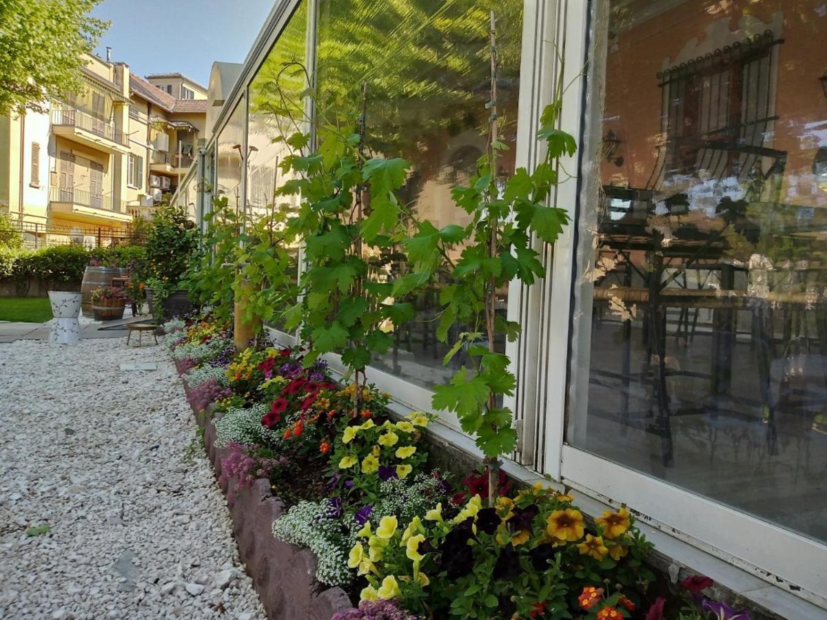 Ristorante Albergo Corona Novi Ligure Dış mekan fotoğraf