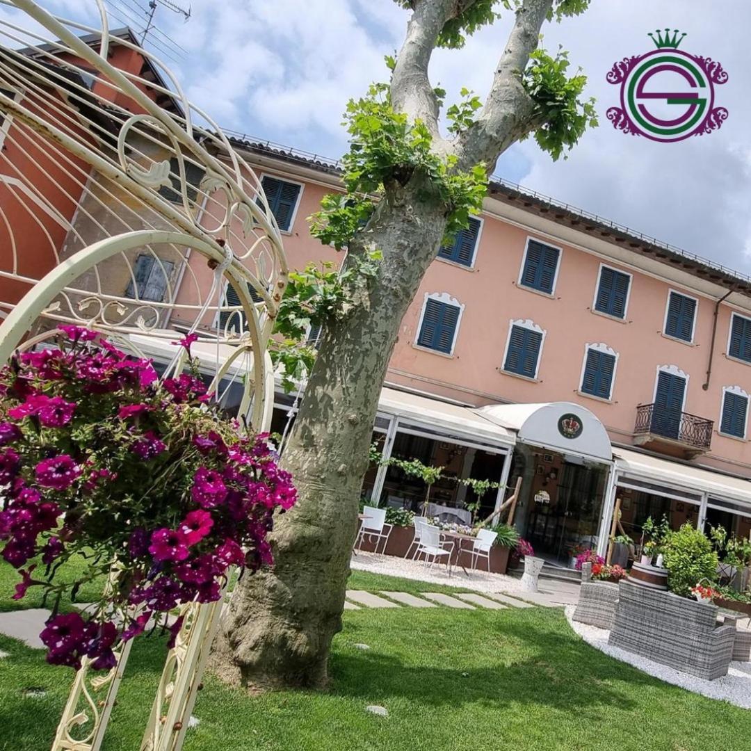 Ristorante Albergo Corona Novi Ligure Dış mekan fotoğraf